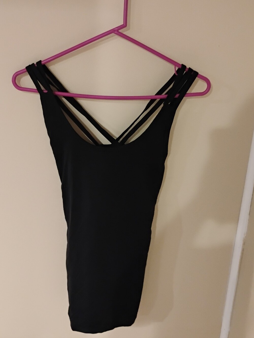 Gap Fit Strappy Womens Black Athletic Tank Top Sz M
